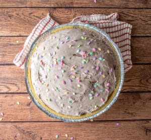 No-Bake Chocolate Cake Batter Cheesecake Pie